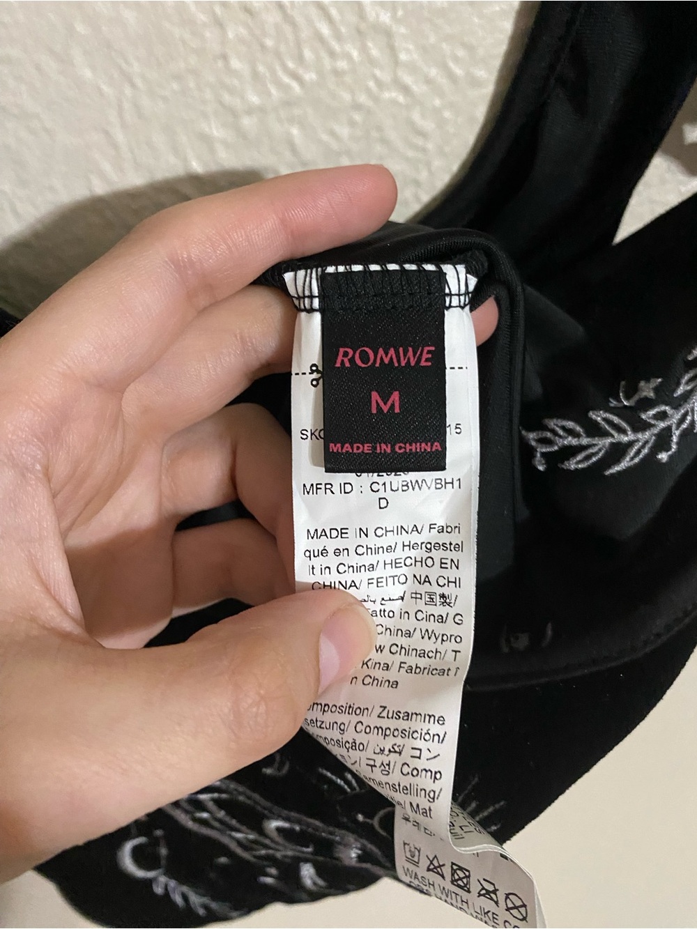 ROMWE Black Velvet Moth Embroidered Tie-Shoulder Crop Camisole - Picture 4 of 5